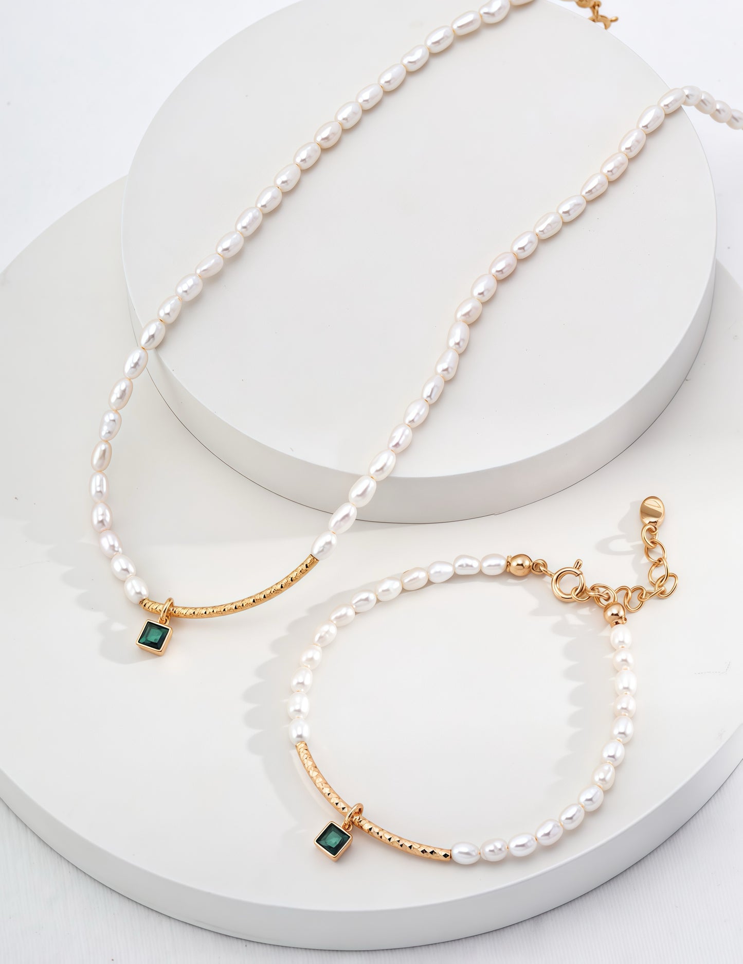 Moonlight Gleam Necklace / Bracelet