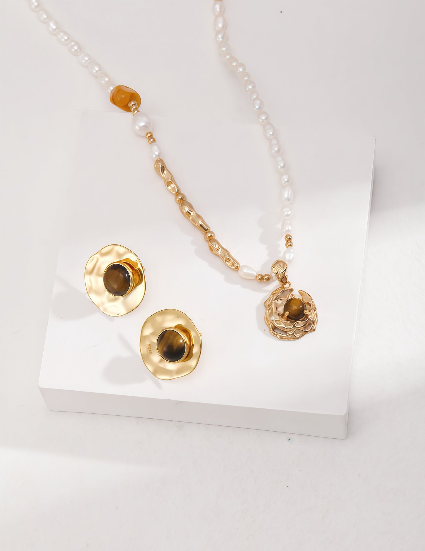 Moon Pebble Necklace