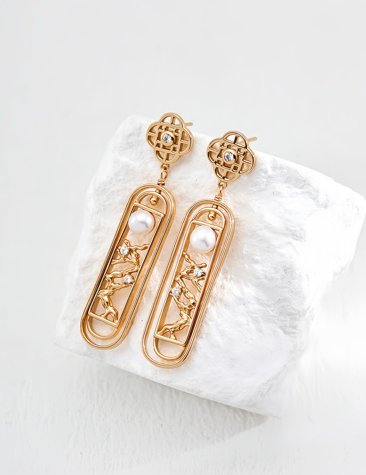 Poetic Glow Earrings