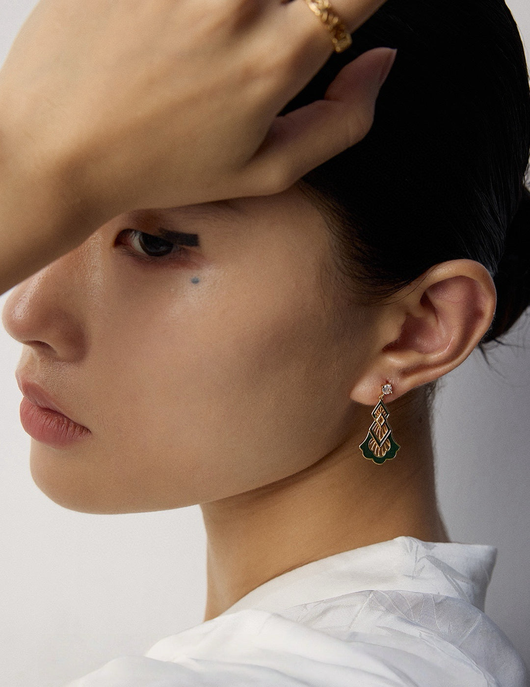 Silver Luminous Zircon Earrings