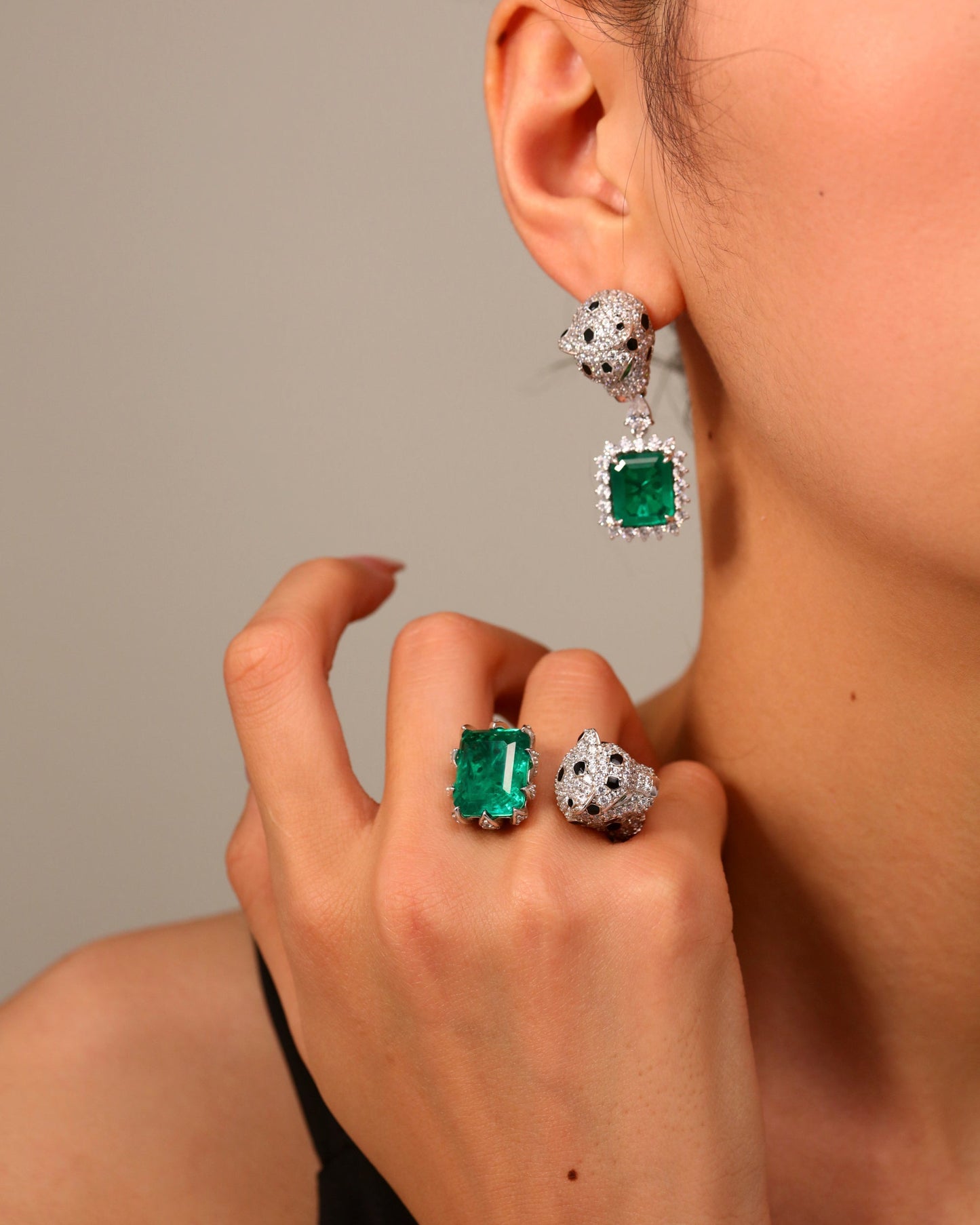 Emerald Green Leopard Ring