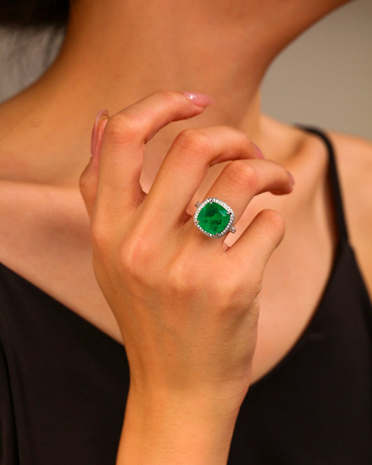 5-Carat Lab-Created Green Gemstone Ring