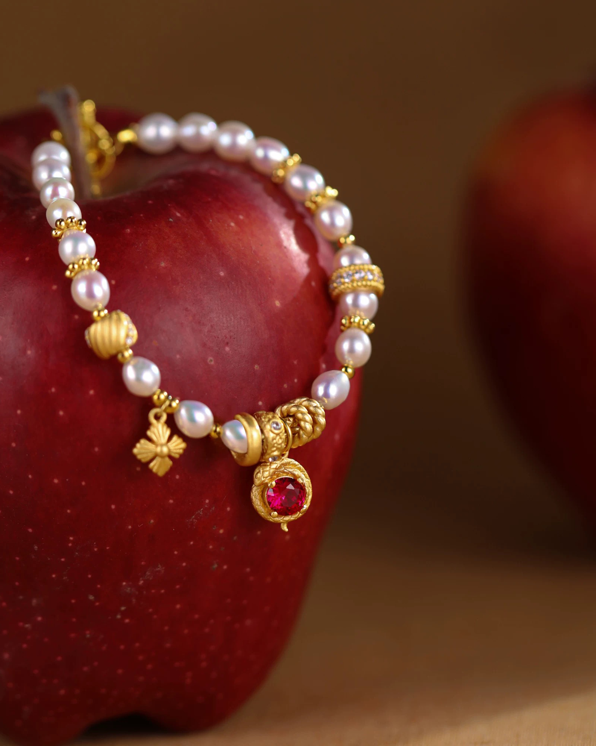 Porte-Bonheur Necklace
