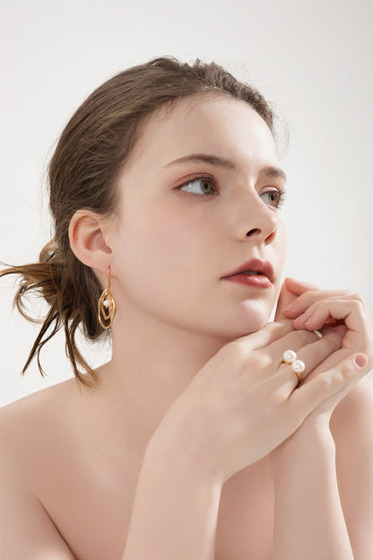 Silent Glow Earrings