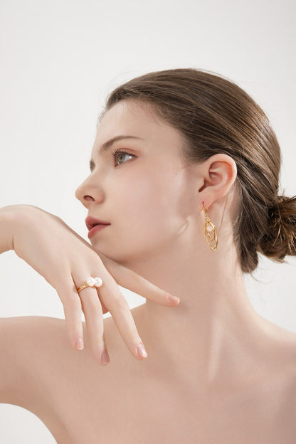 Silent Glow Earrings