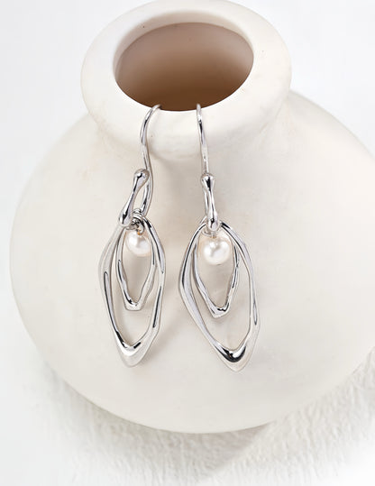 Silent Glow Earrings