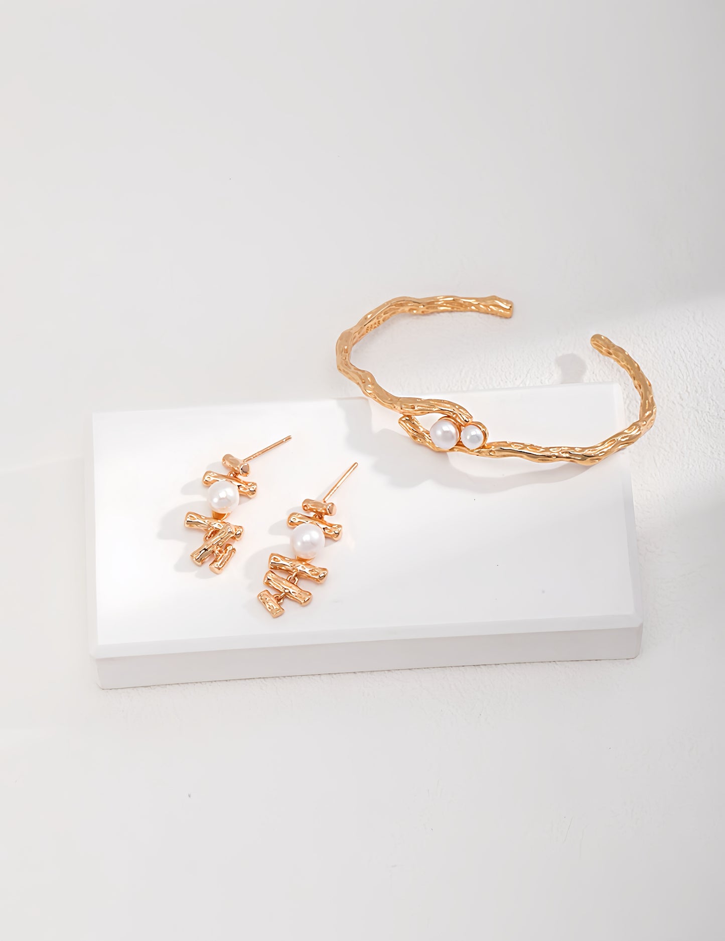 Timeless Pearl Set