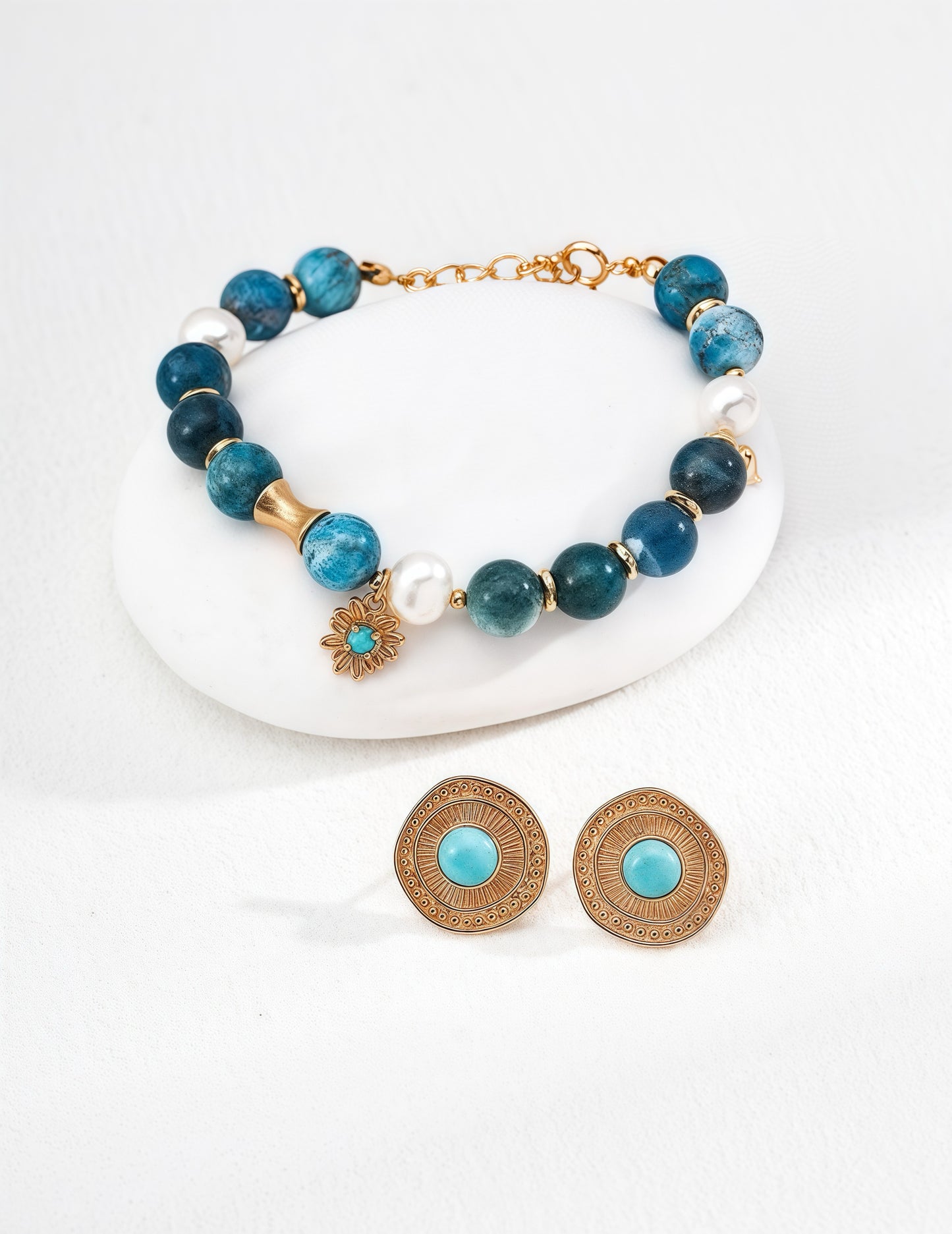 Azure Pearl Bracelet
