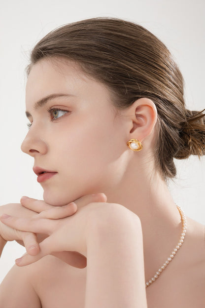 Timeless Pearl Earrings