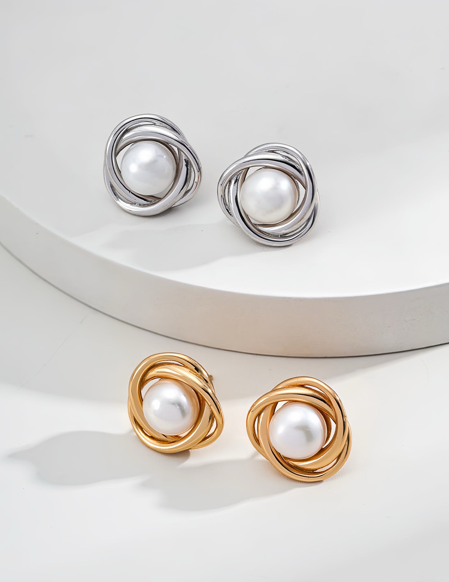 Timeless Pearl Earrings