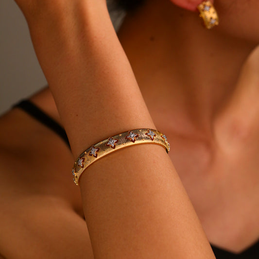 Luxury Vintage-Inspired Open Bracelet