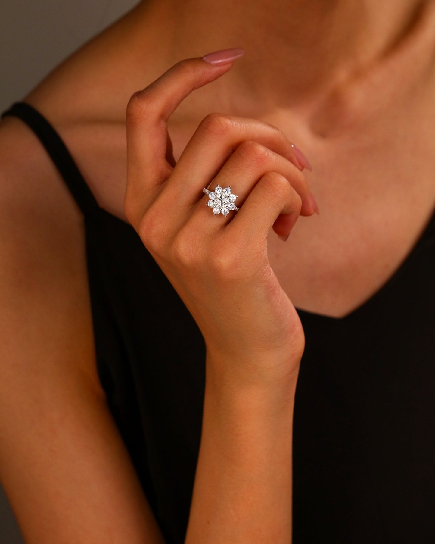 1 Carat Moissanite Sunflower Ring