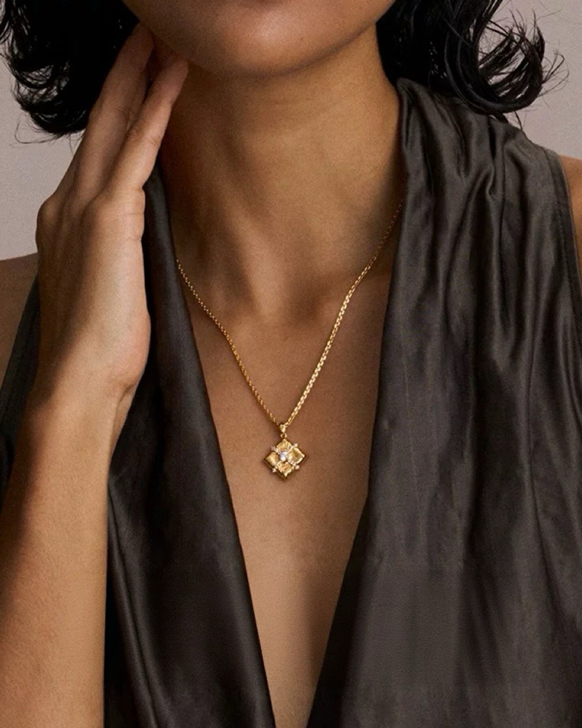 Axis Necklace